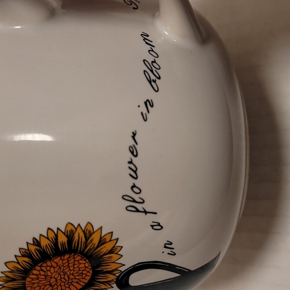 Set of 4 Flowers in Bloom Mugs / Soup Bowls - Picture 12 of 16